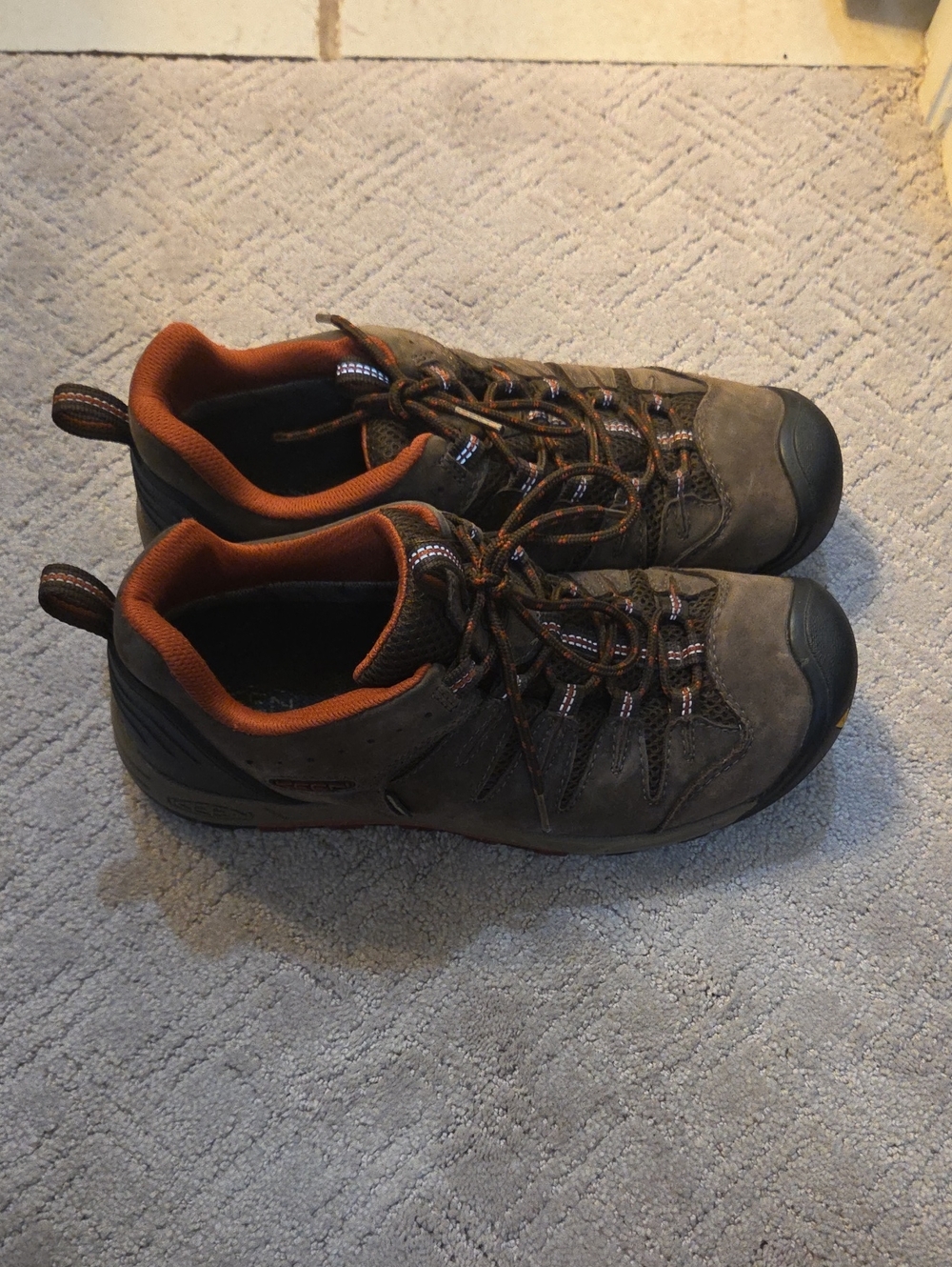 Keen Dry Men's Brown Outdoor Hiking Shoes with Orange Accents